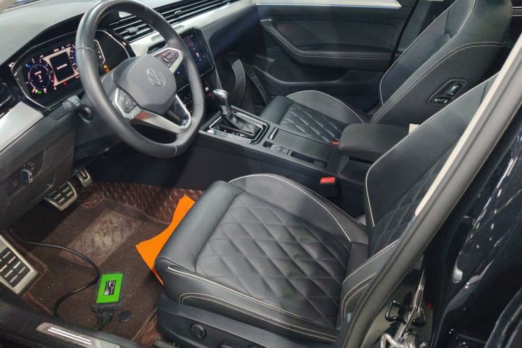 Used Volkswagen Magotan GTE Plug-in Hybrid 2022 GTE Luxury Model Left Front Seat