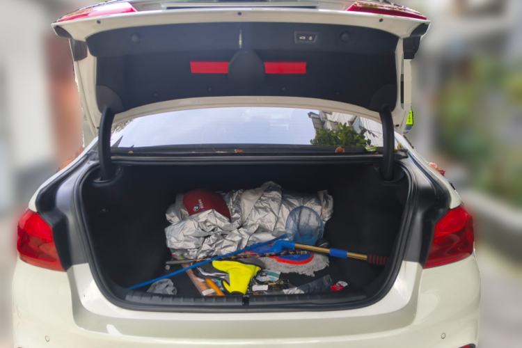 Used BMW 5 Series 2018 530Li Leading Edition Luxury Package Trunk