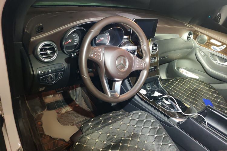 Used Mercedes-Benz GLC 2017 GLC 260 4MATIC Luxury Model