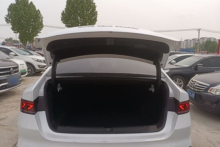 Used BYD Qin PLUS 2023 Champion Edition DM-i 55KM Leading Model Trunk