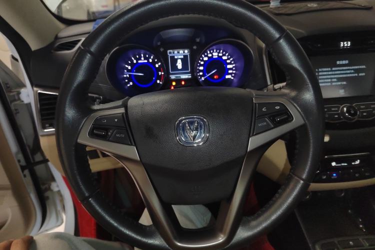 Used CHANGAN Eado 2016 1.6L Manual Fashion Edition Steering Wheel