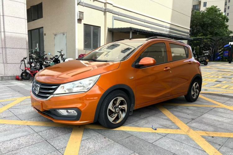 Used Baojun 310 2017 1.5L Automatic Fashion Model
