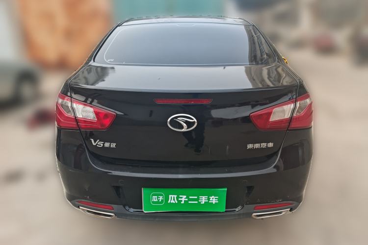 Used Soueast V5 Lingzhi 2012 1.5L Manual Comfort Edition Rear