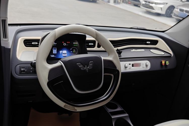 Used Wuling Hongguang MINIEV 2022 Macaron Premium Model – Lithium Iron Phosphate