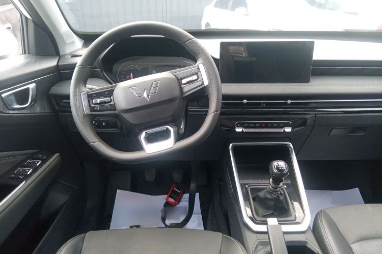 Used Wuling Alvez 2022 1.5L Manual Comfort Version
