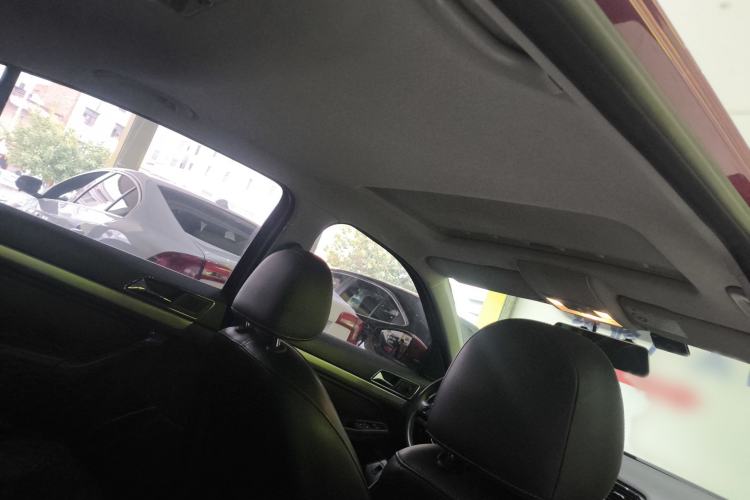 Used Volkswagen Lavida 2015 230TSI DSG Comfort Edition
