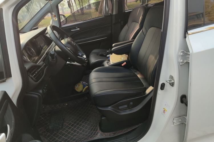 Used GAC Trumpchi M6 2021 270T DCT Luxury Edition (7-seater)
