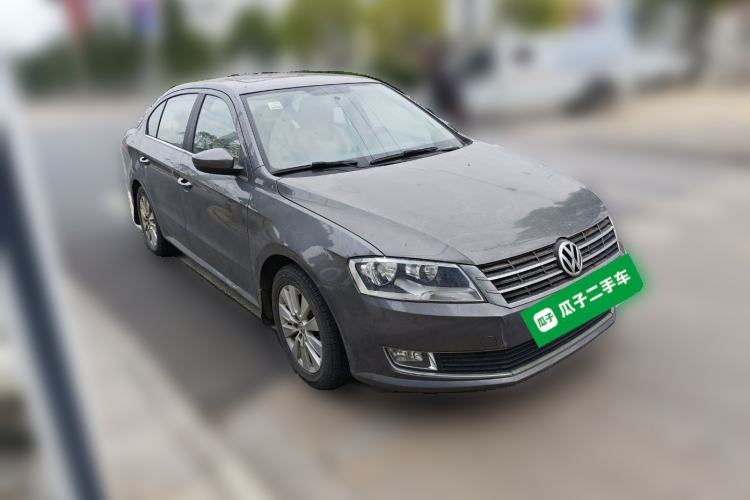 Used Volkswagen Lavida 2013 Restyled Classic 1.6L Manual Comfort Edition Front Right 45 Deg