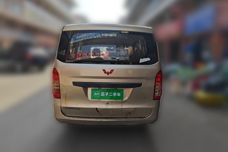 Used Wuling Rongguang V 2016 1.5L Practical Version Rear