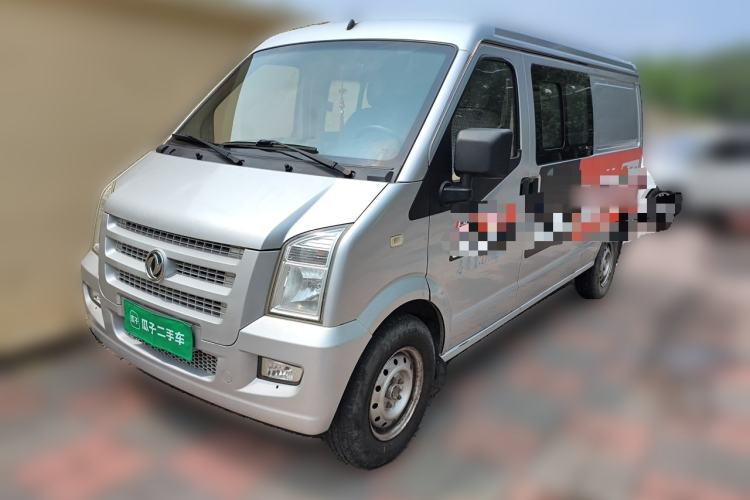 Used Dongfeng Xiaokang C35 Dongfeng Sokon, 2+3 seating, light-duty enclosed van, 1.5L, manual.