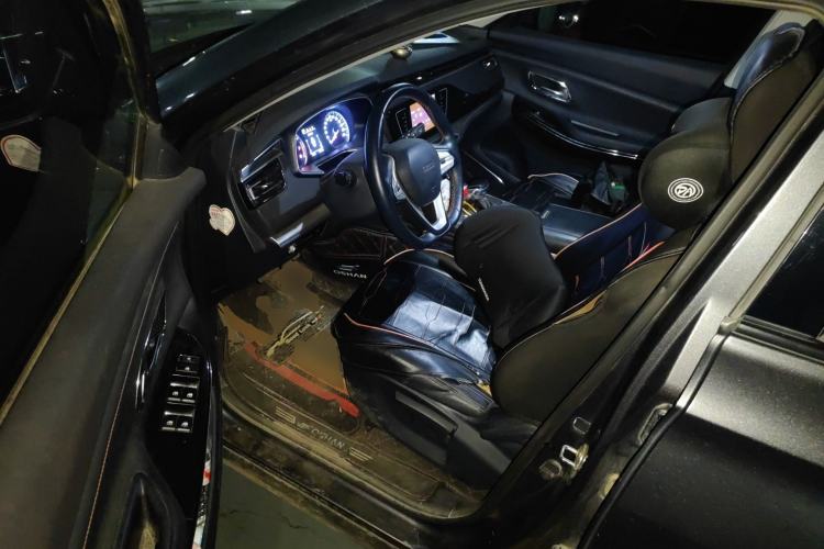 Used CHANGAN OSHAN X7 2020 1.5T Automatic Luxury Version Driver Seat