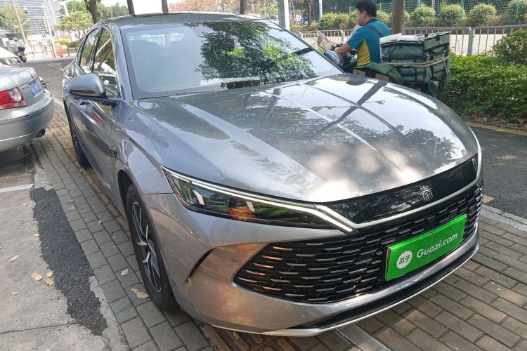 Used BYD Qin L 2025 DM-i Smart Drive 120KM Leading Model