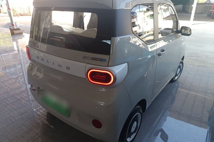 Used Wuling Hongguang MINIEV 2024 3rd Generation 215km Youth Edition