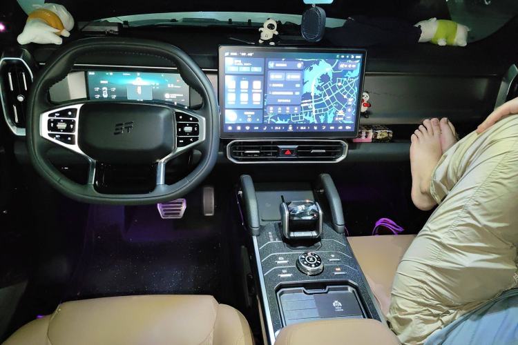 Used JETOUR Traveler 2023 2.0T All-Wheel Drive CrossPRO+