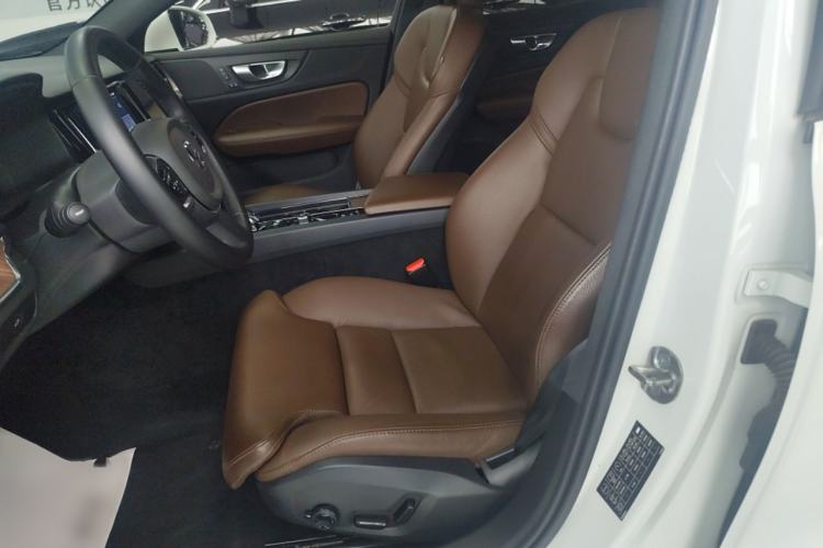 Used Volvo S60 2023 B4 Zhiyuan Luxury Edition