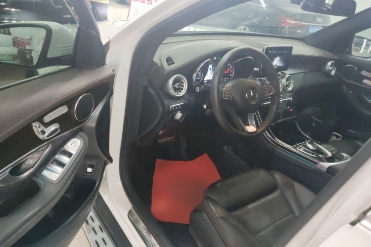 Used Mercedes-Benz GLC 2017 GLC 260 4MATIC Luxury Model