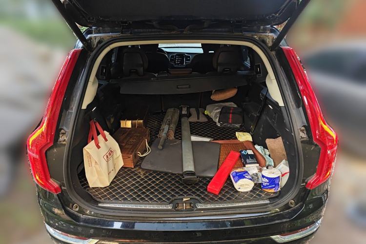 Used Volvo XC90 2019 T6 Zhiyi Edition 7-Seater China V Emission Standard Trunk