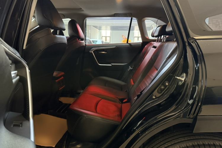 Used Toyota Wildlander 2022 2.0L CVT Four-Wheel Drive Luxury Edition