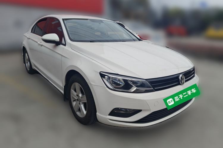 Used Volkswagen Lamando 2017 230TSI DSG Fashion Edition Front Right 45 Deg