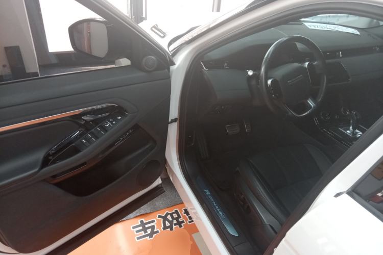 Used Land Rover Range Evoque 2020 249 PS R-DYNAMIC SE Sport Technology Edition Driver Seat