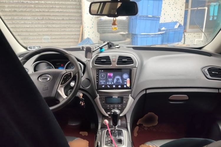 Used GAC Trumpchi GS5 2014 1.8T Automatic Two-Wheel Drive Supreme Edition Center Console