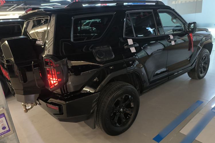 Used Tank 400 New Energy 2024 Hi4-T City Edition Rear Right 45 Deg