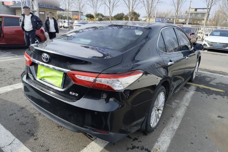 Used Toyota Camry 2018 2.5G Luxury Edition
