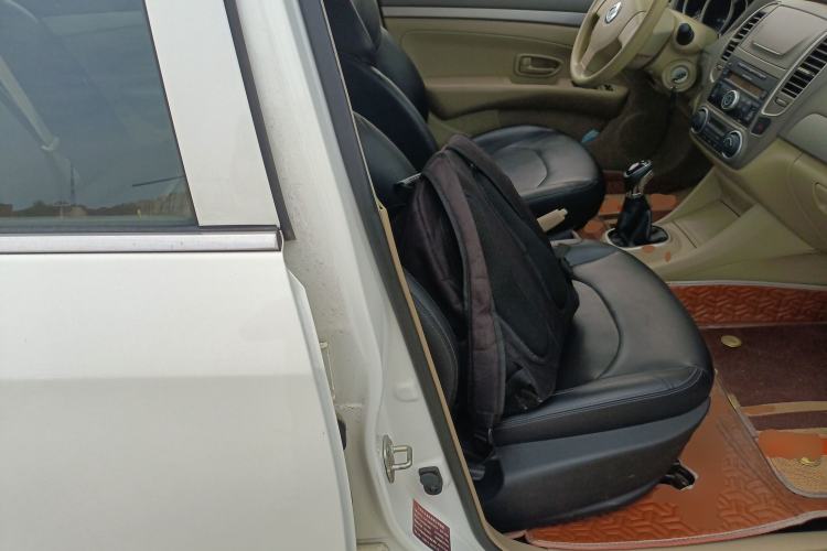 Used Dongfeng Junfeng E11K 2019 Standard Model Right Front Seat