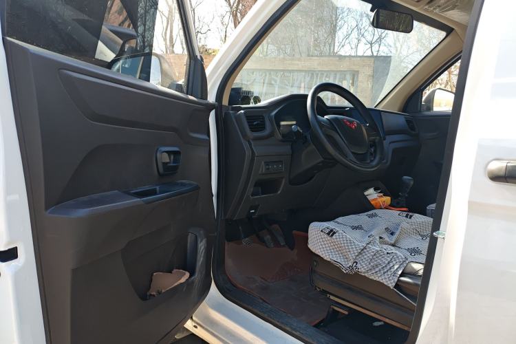 Used Wuling Hongguang V 2022 1.5L Jingqu Edition Electric-Assist LAR
