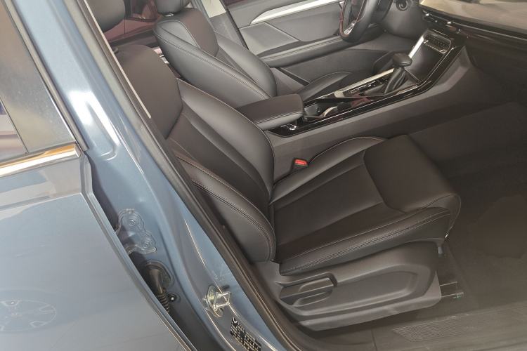 Used Wuling Asta 2021 1.5T CVT Starlight Edition