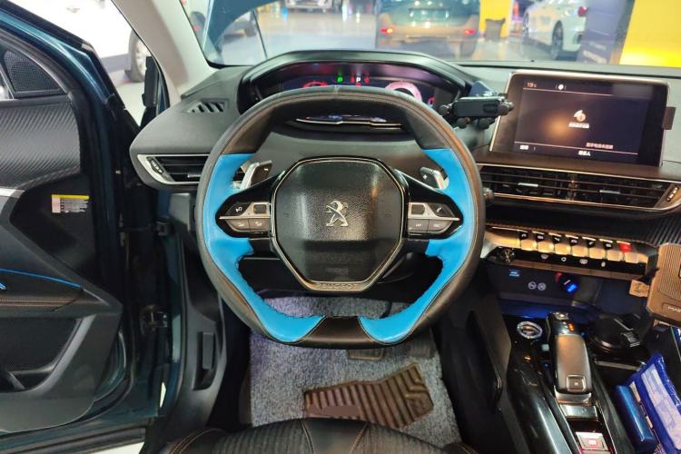 Used Peugeot 5008 2017 380THP 7-Seater Elite Edition
