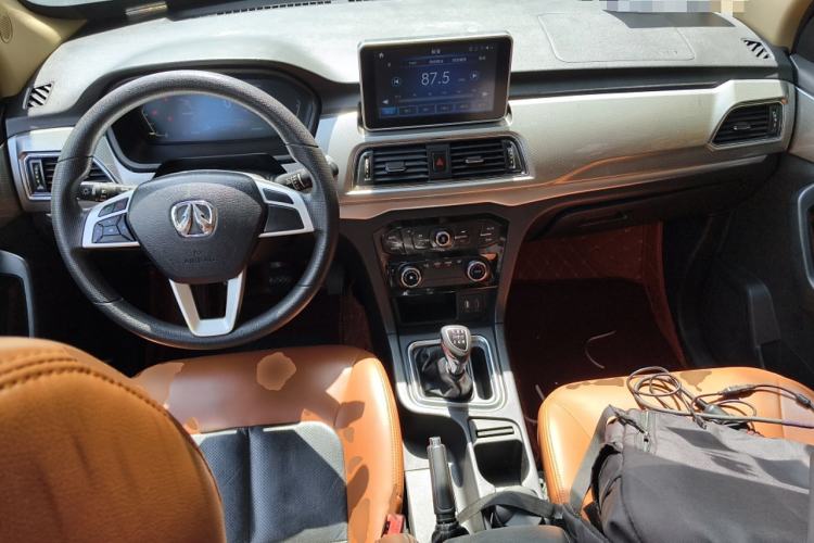 Used BAIC Weiwang M50F 2017 1.5L Luxury Model
