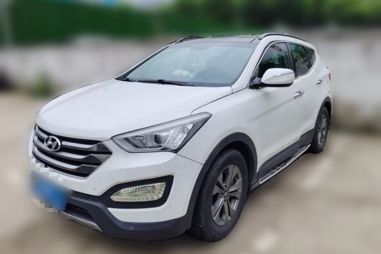 Used Hyundai Santa Fe 2015 2.4L Automatic Two-Wheel Drive Smart Version 5 Seats