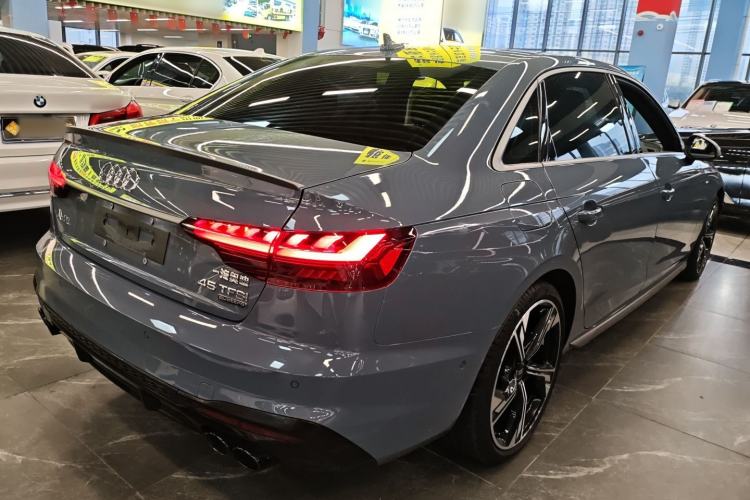 Used Audi A4L 2022 40 TFSI quattro RS Performance Package
