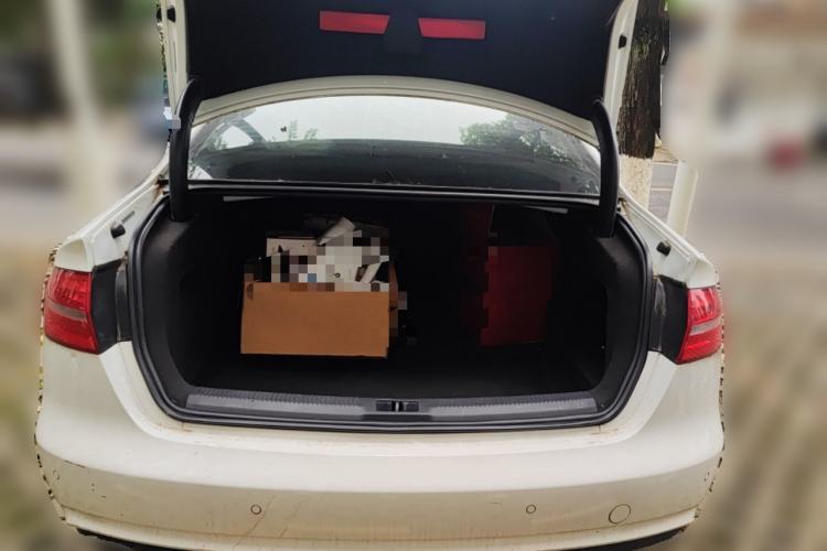 Used Audi A4L 2015 35 TFSI Automatic Comfort Model Trunk