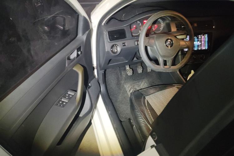 Used Volkswagen Santana 2016 1.4L Manual Fashion Edition