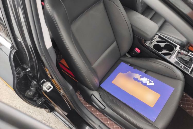 Used Hyundai Mistra 2014 1.8L Automatic Smart GLS Right Front Seat