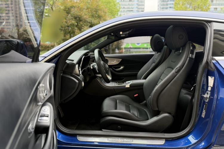 Used Mercedes-Benz C-Class 2020 C 260 Coupe Interior 7