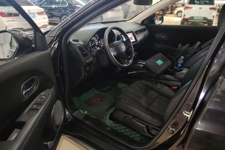 Used Honda Vezel 2017 1.8L CVT Front-Wheel Drive Pioneer Edition