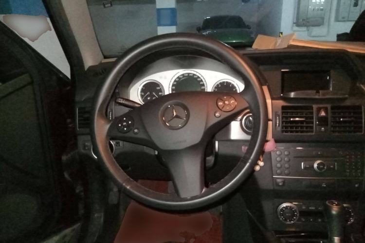 Used Mercedes-Benz GLK-Class 2011 GLK 300 4MATIC Dynamic Model Steering Wheel