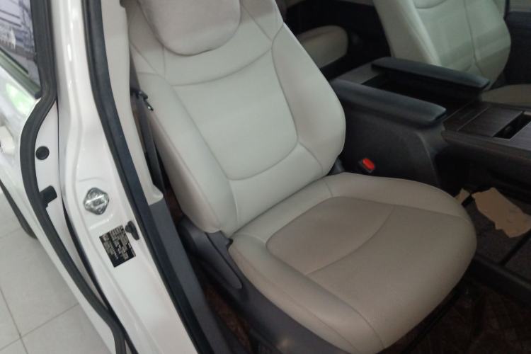 Used Toyota SIENNA 2021 2.5L Hybrid Comfort Edition Right Front Seat