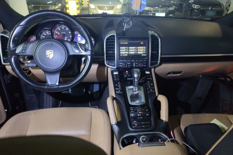 Used Porsche Cayenne 2014 Cayenne Platinum Edition 3.0T