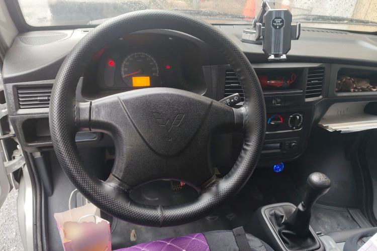 Used Wuling Zhiguang 2023 1.5L Utility Version with Enclosed Windows 2 Seats