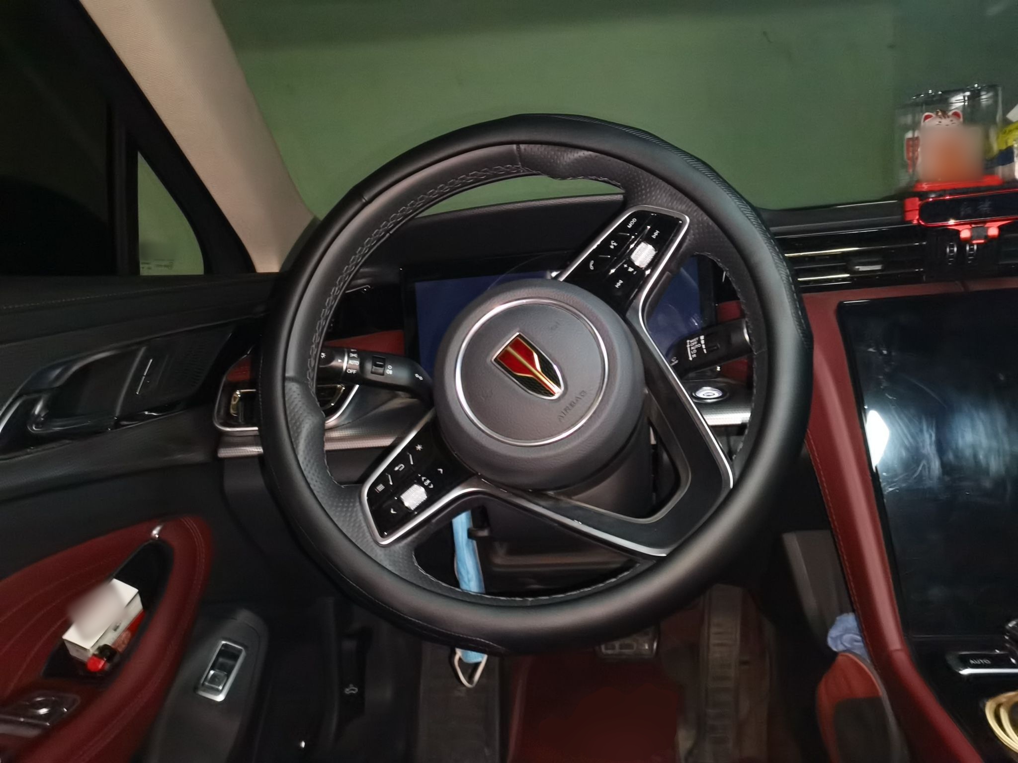 Hongqi H5 2024 2.0T Automatic Smart Connect Flagship Edition - Chinese Trim Xiang — снимка 10