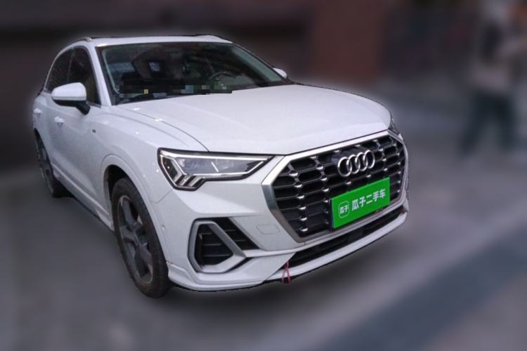 Used Audi Q3 2021 35 TFSI Fashion Dynamic Model Front Right 45 Deg