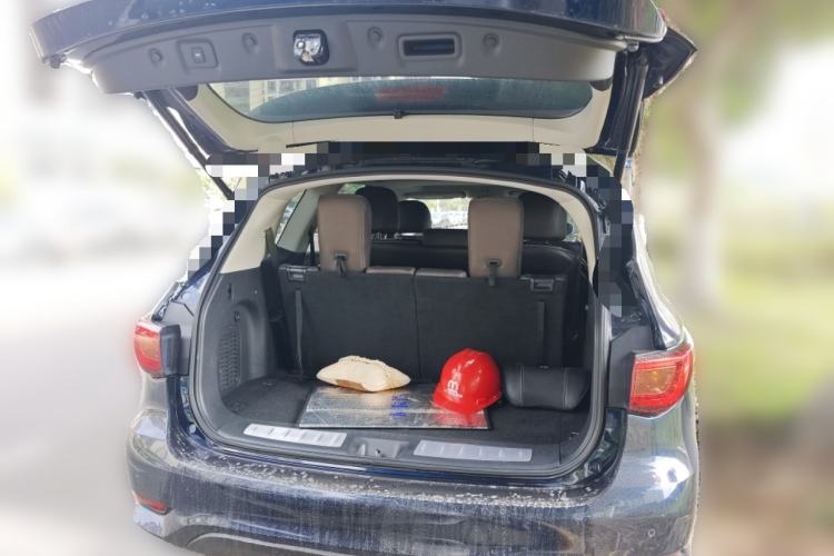 Used Infiniti QX60 2018 2.5 S/C Hybrid Two-Wheel-Drive Excellence Edition China VI Standard Trunk