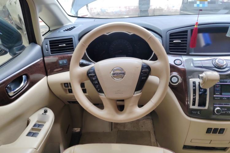 Used Nissan Quest 2015 3.5L SL Steering Wheel