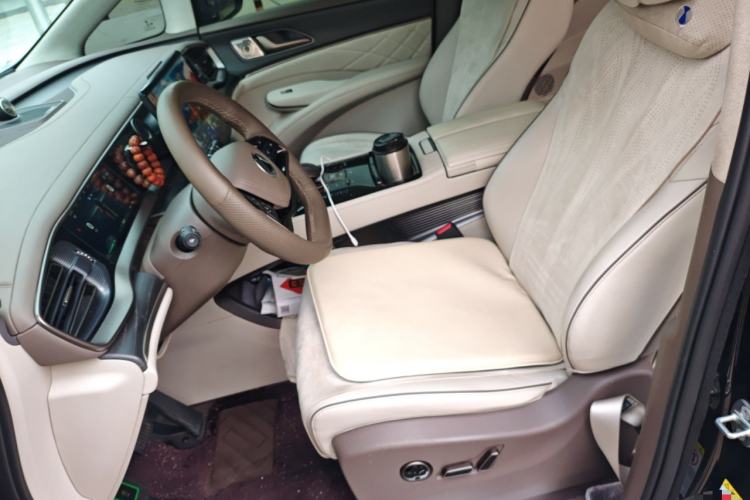 Used Denza D9 2022 DM-i 970 Four-Wheel Drive Flagship Model