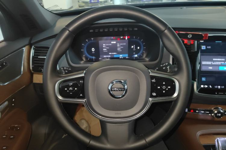 Used Volvo XC90 2023 B6 Zhiyi Luxury Edition 7-Seater