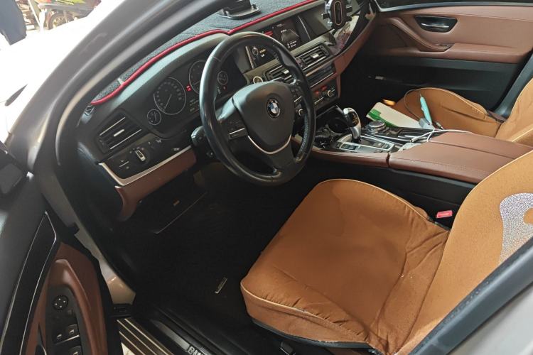 Used BMW 5 Series 2014 528Li Leading Model
